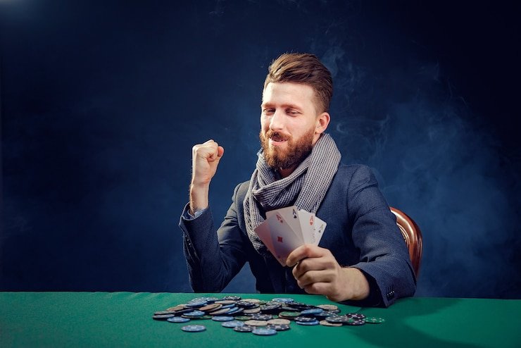 Layar meja Live Roulette dengan dealer dan opsi taruhan